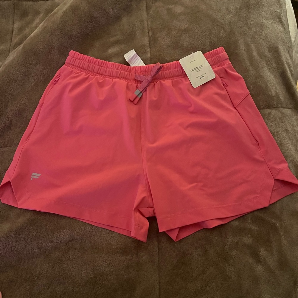 New with tags Fabletics One Short 3”